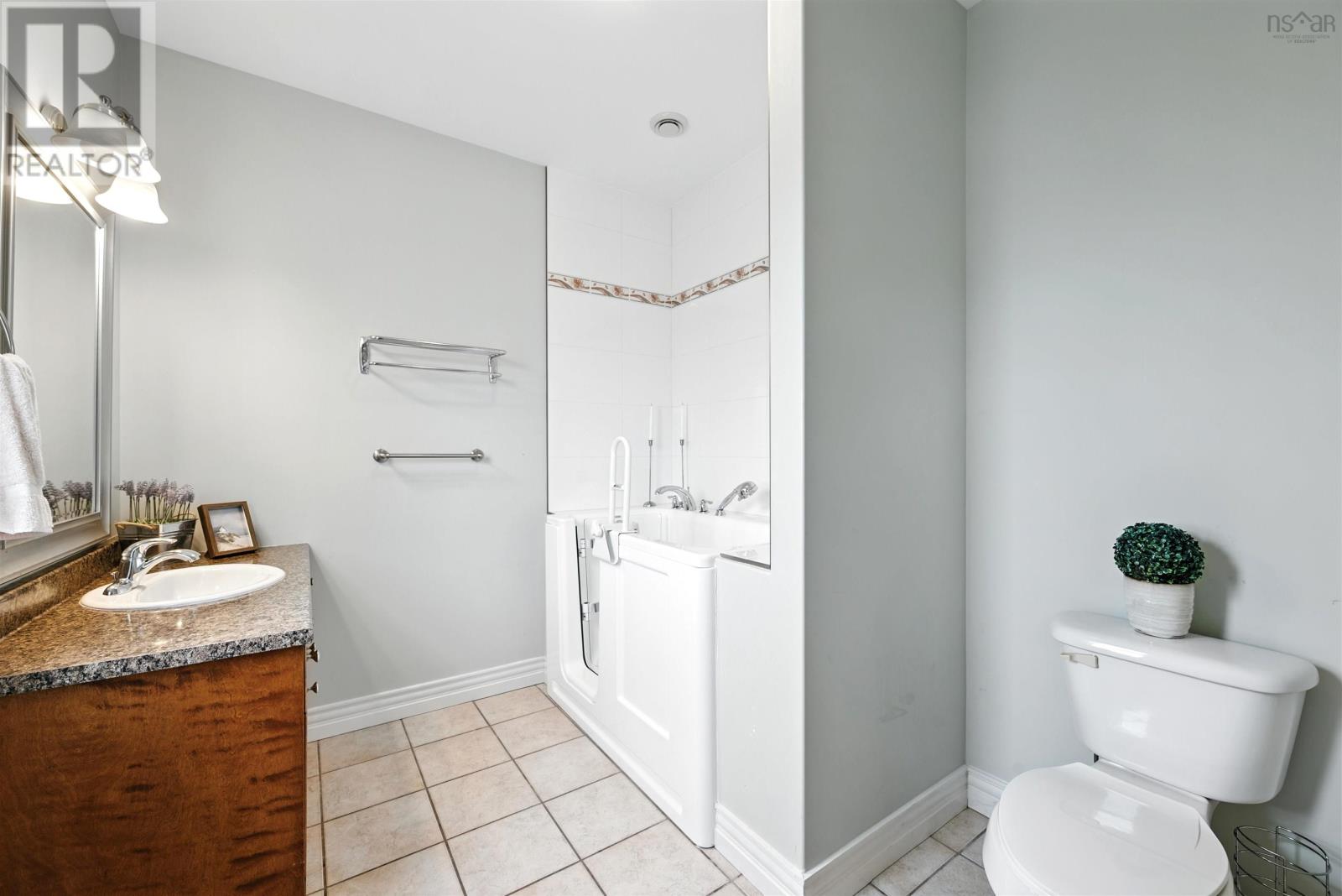 103 Claudia Crescent Property Photo 18