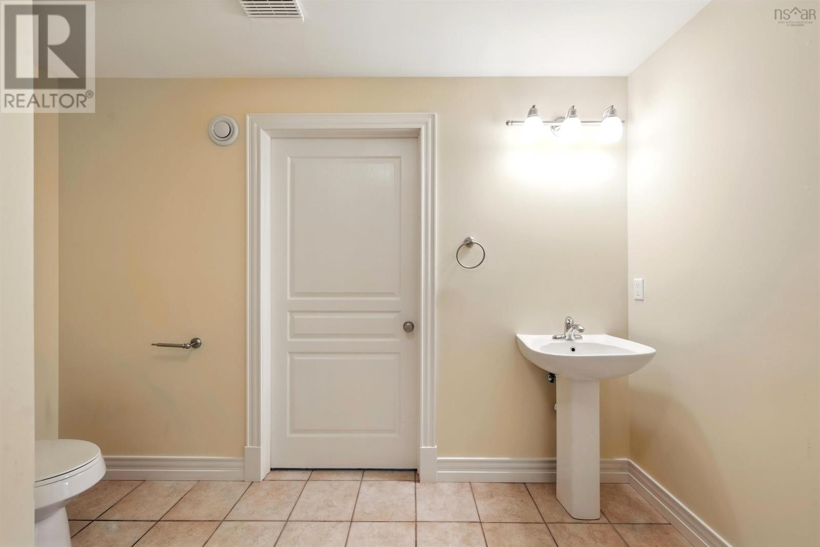 103 Claudia Crescent Property Photo 38