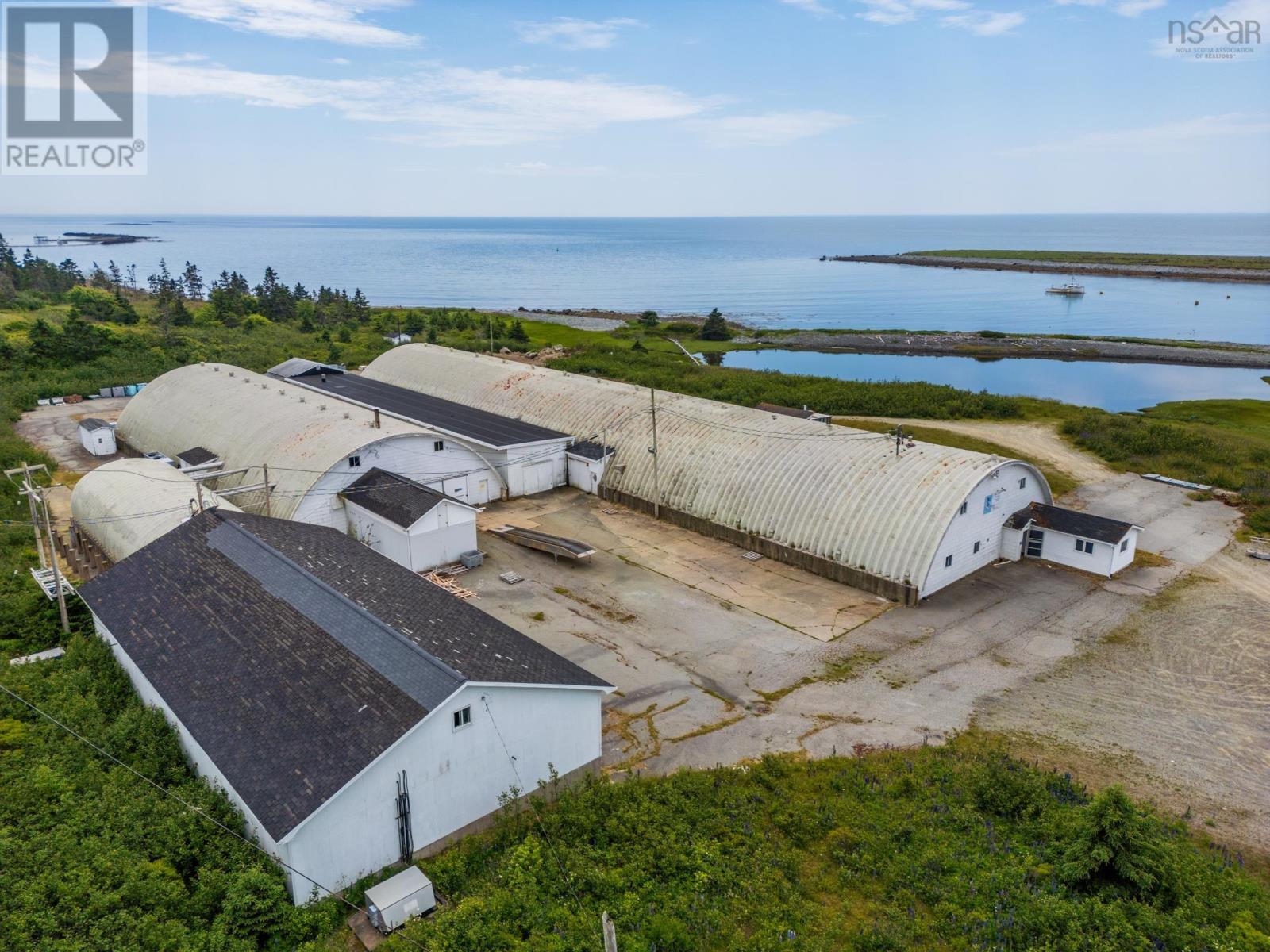 389 Abbotts Harbour Road Property Photo 3