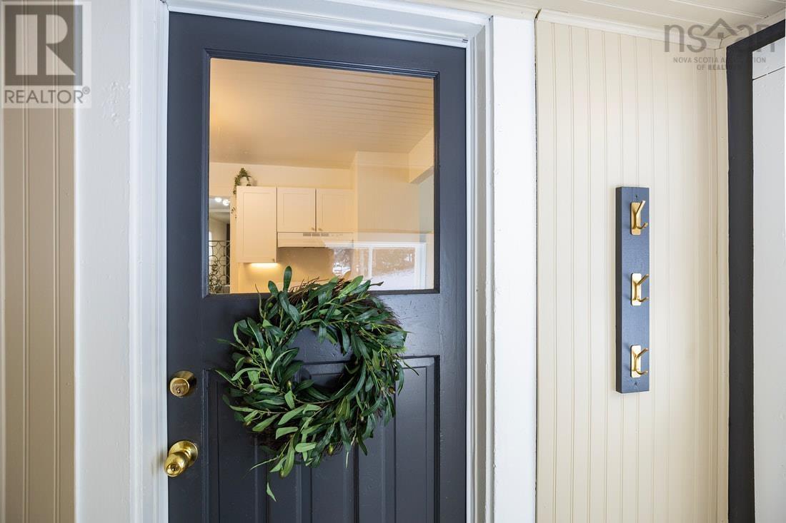 1134 Meadowvale Road Property Photo 2