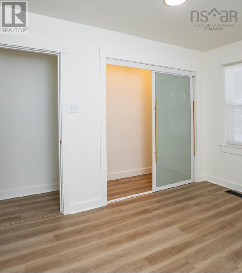 1134 Meadowvale Road Property Photo 11