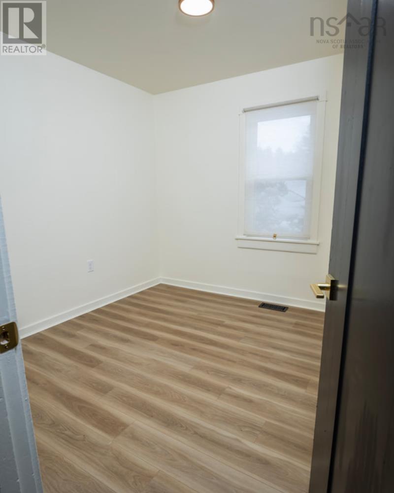 1134 Meadowvale Road Property Photo 13