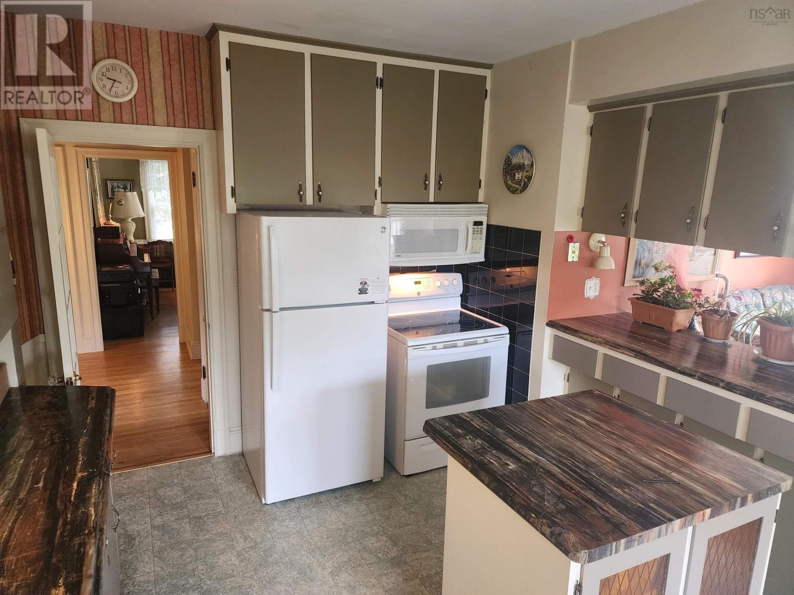 70 Victoria Road Property Photo 17