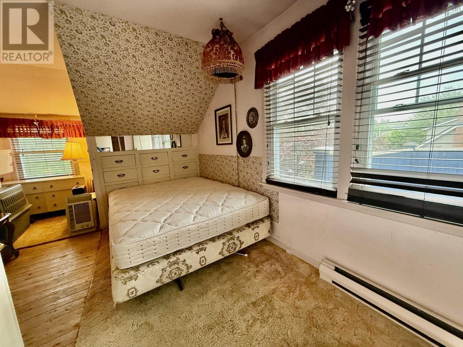 70 Victoria Road Property Photo 33