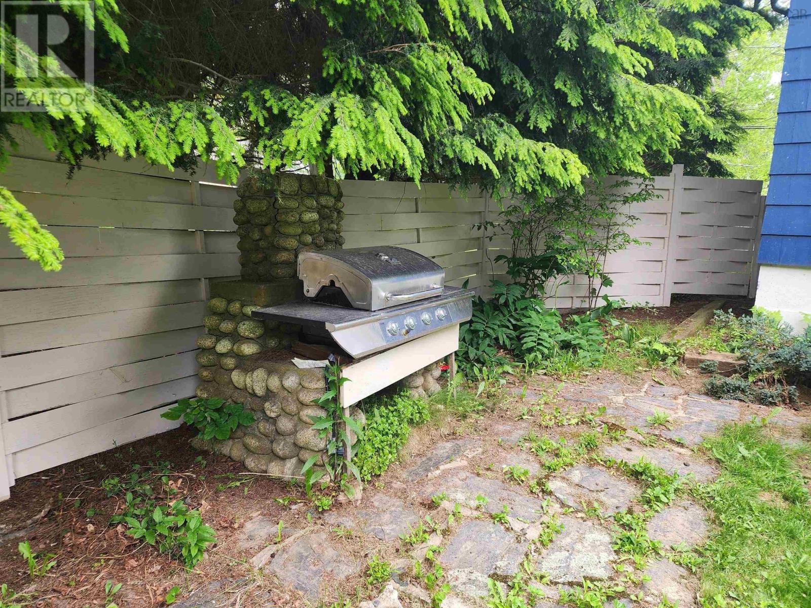 70 Victoria Road Property Photo 38