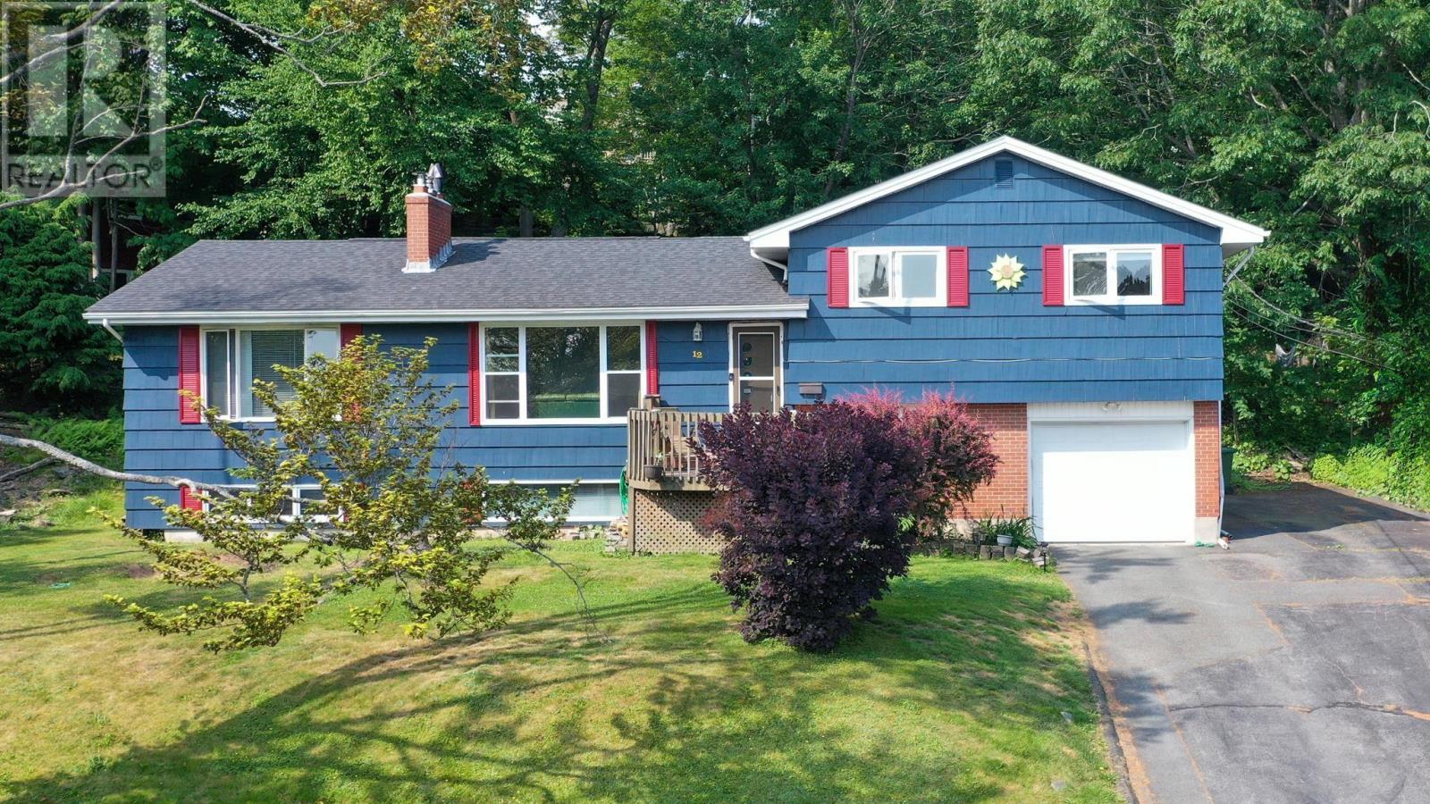 12 Starling Street Property Photo 1