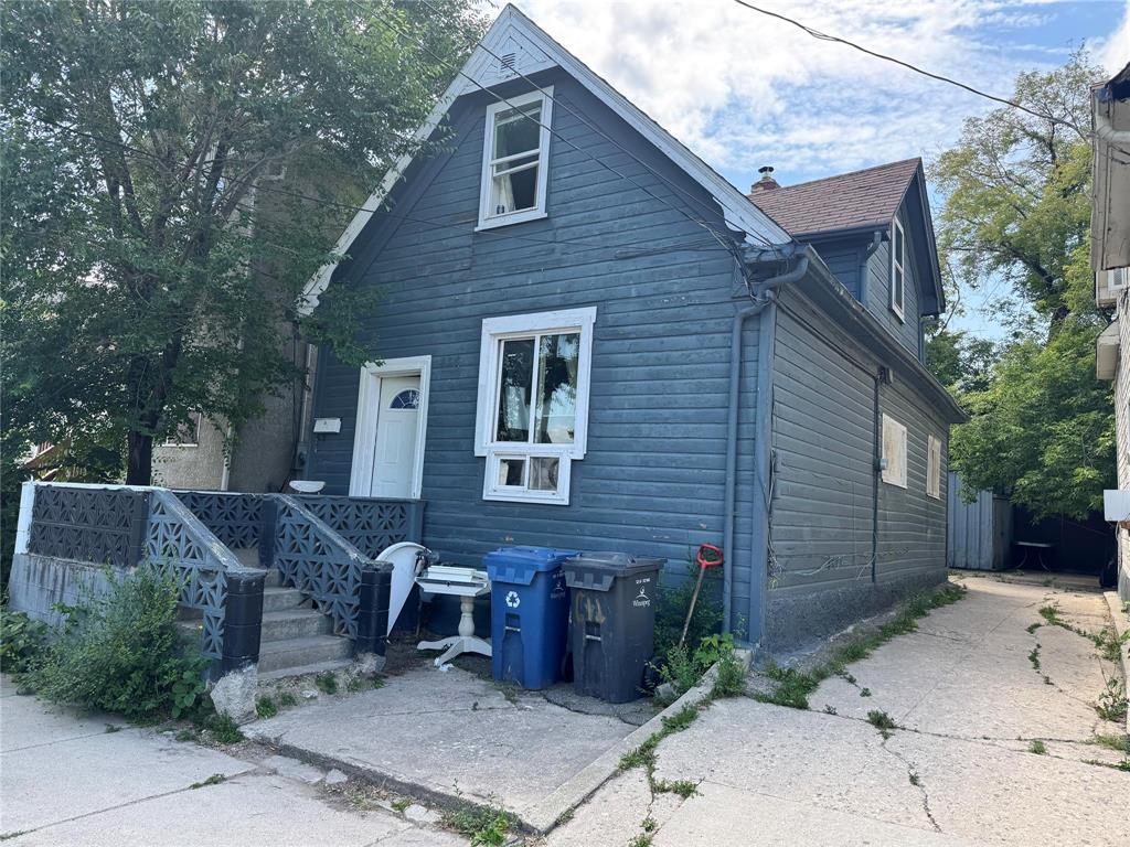 438 Alexander Avenue Property Photo 1