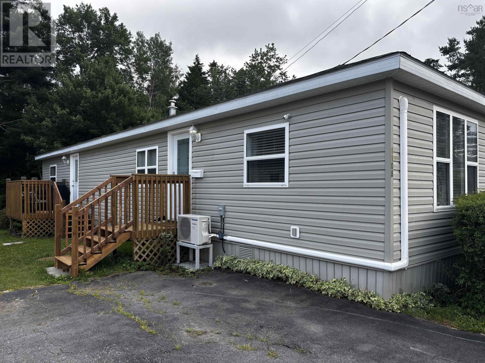 1108 Susan Drive Property Photo 1