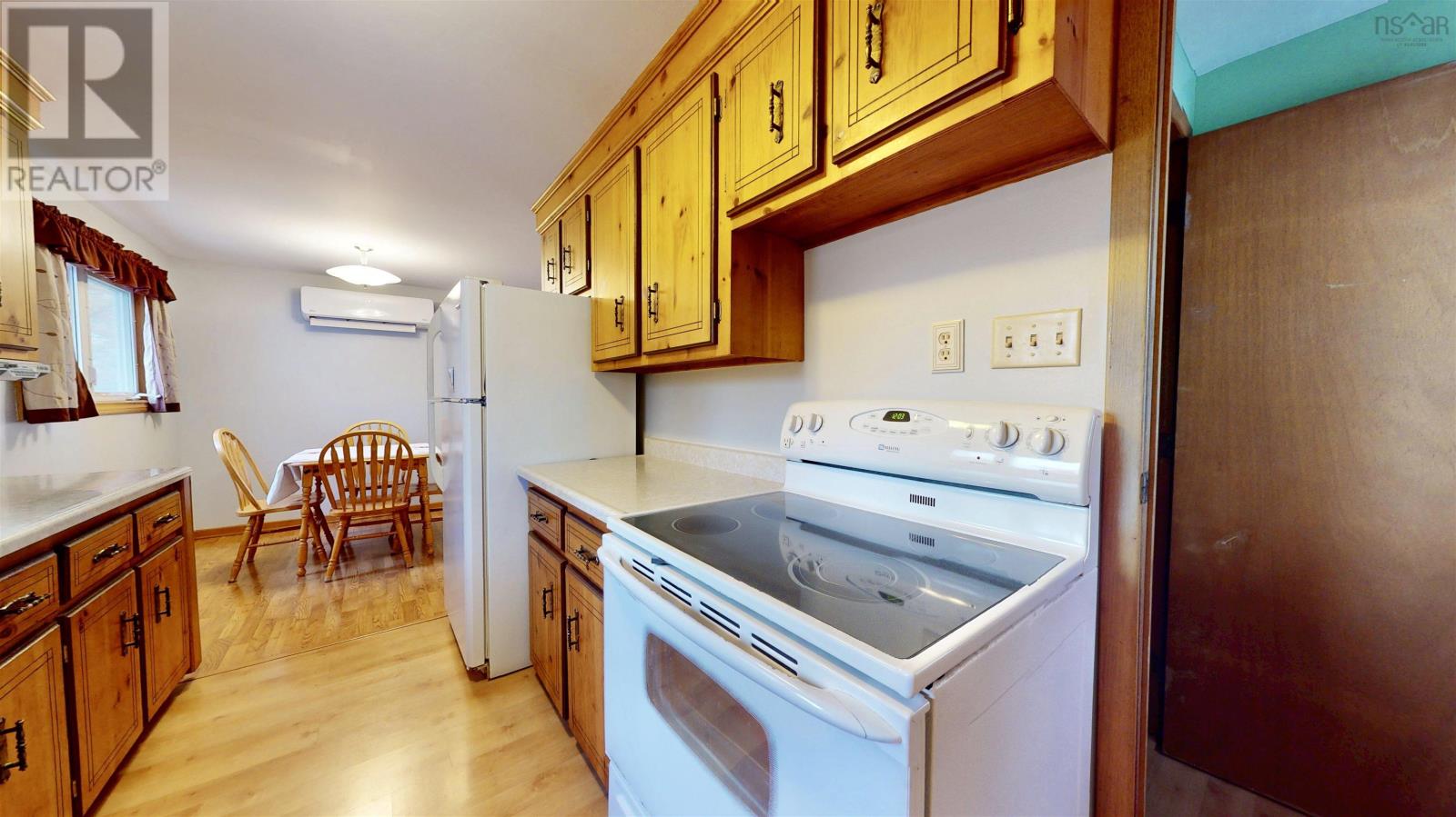 73 Westview Drive Property Photo 6