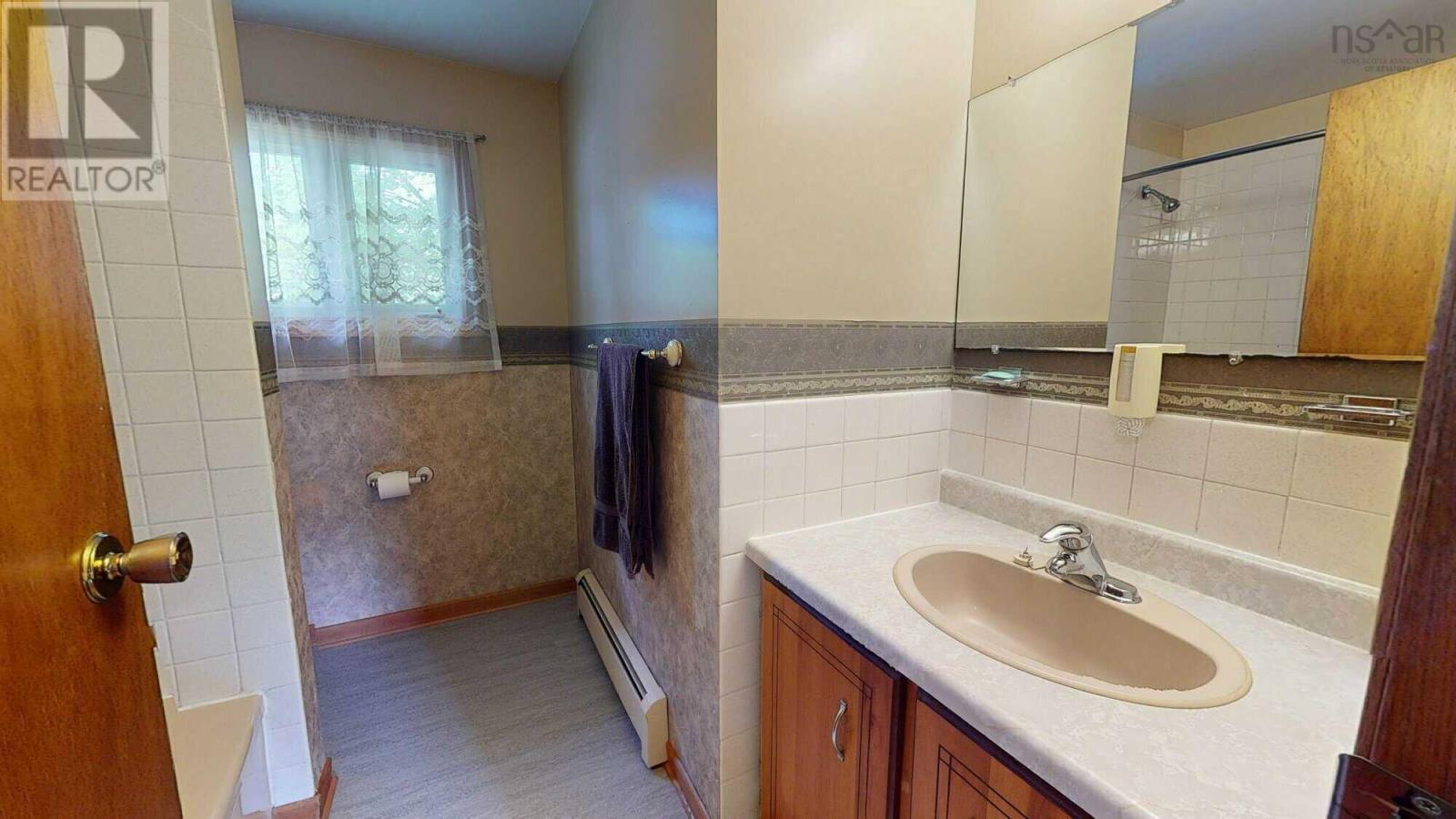 73 Westview Drive Property Photo 11