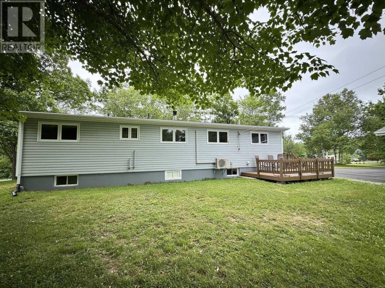 73 Westview Drive Property Photo 13