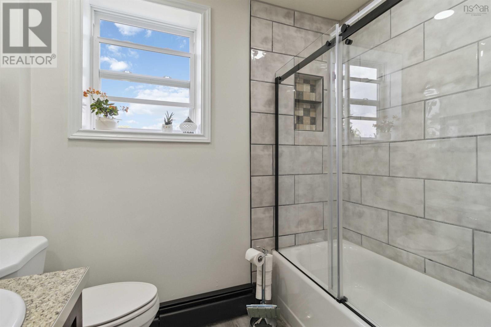 46 Roxbury Road Property Photo 28