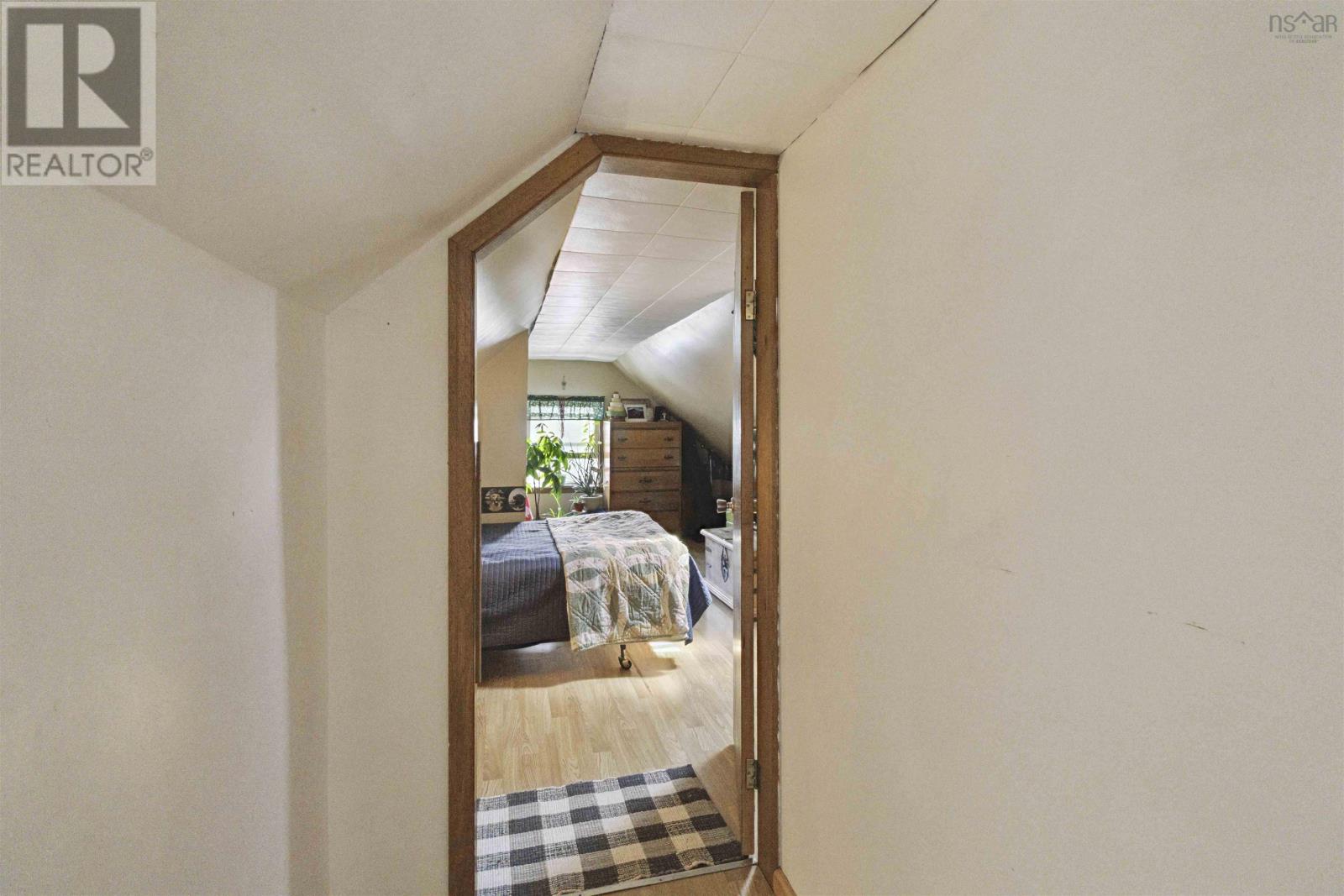 46 Roxbury Road Property Photo 36