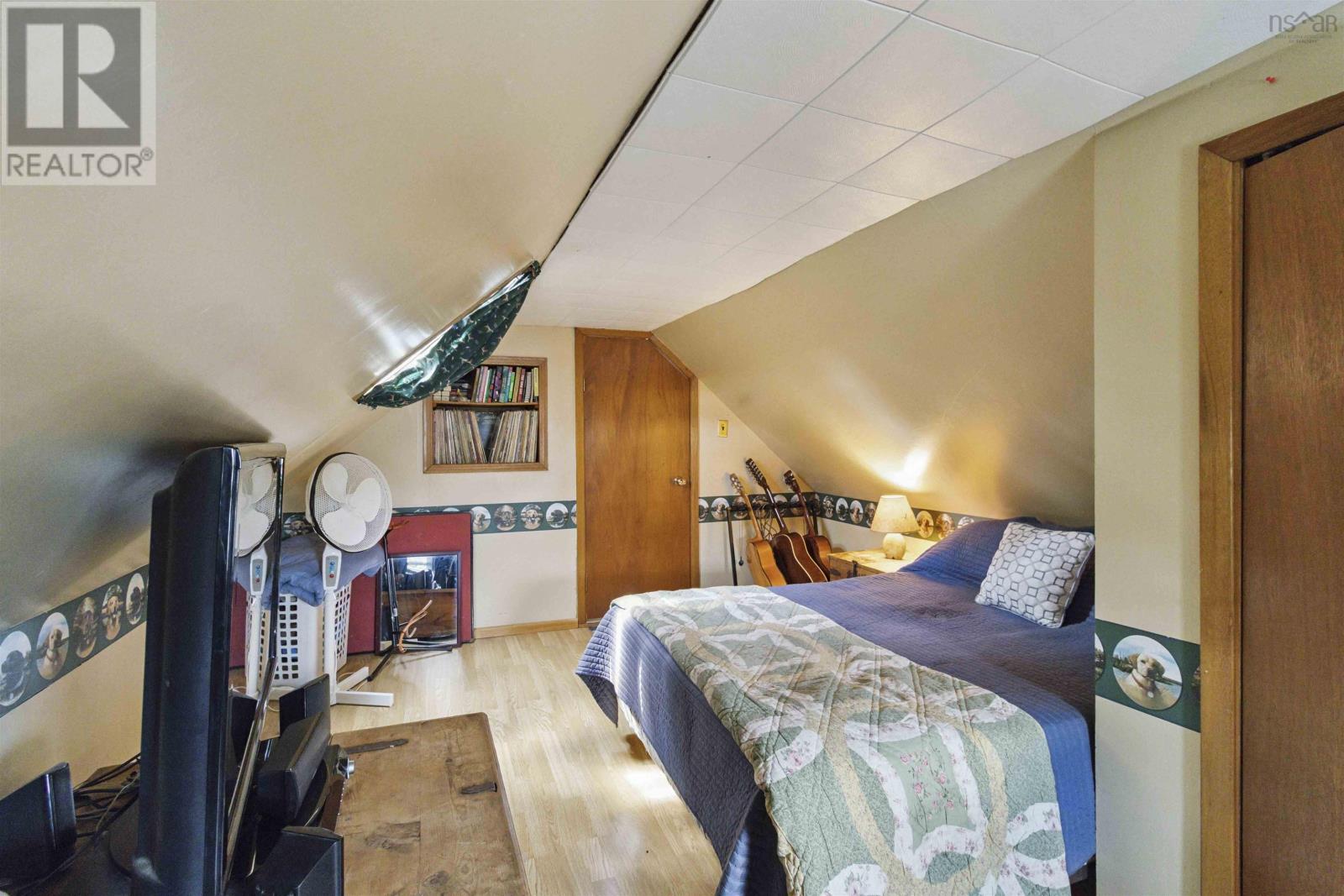 46 Roxbury Road Property Photo 38