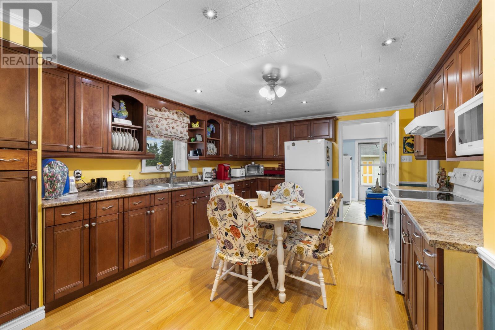 11 Marion Way Property Photo 14