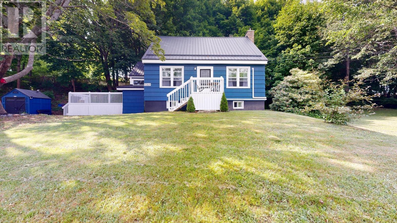 9369 Commercial Street Property Photo 17