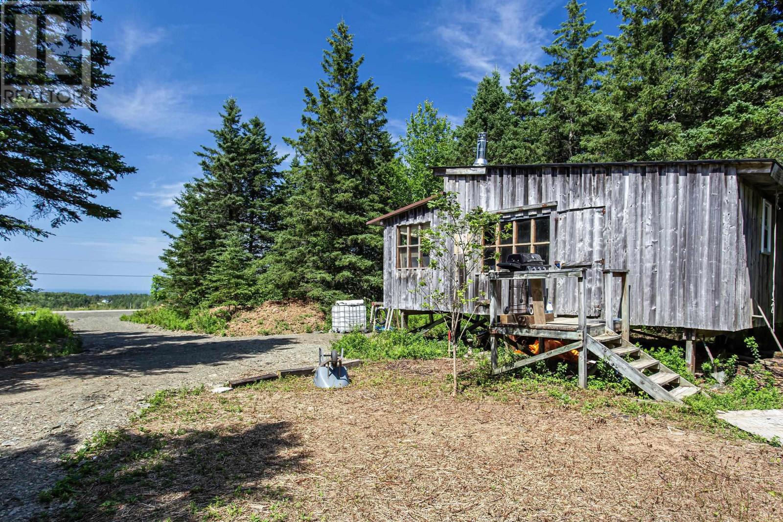 2784 Arlington Road Property Photo 7