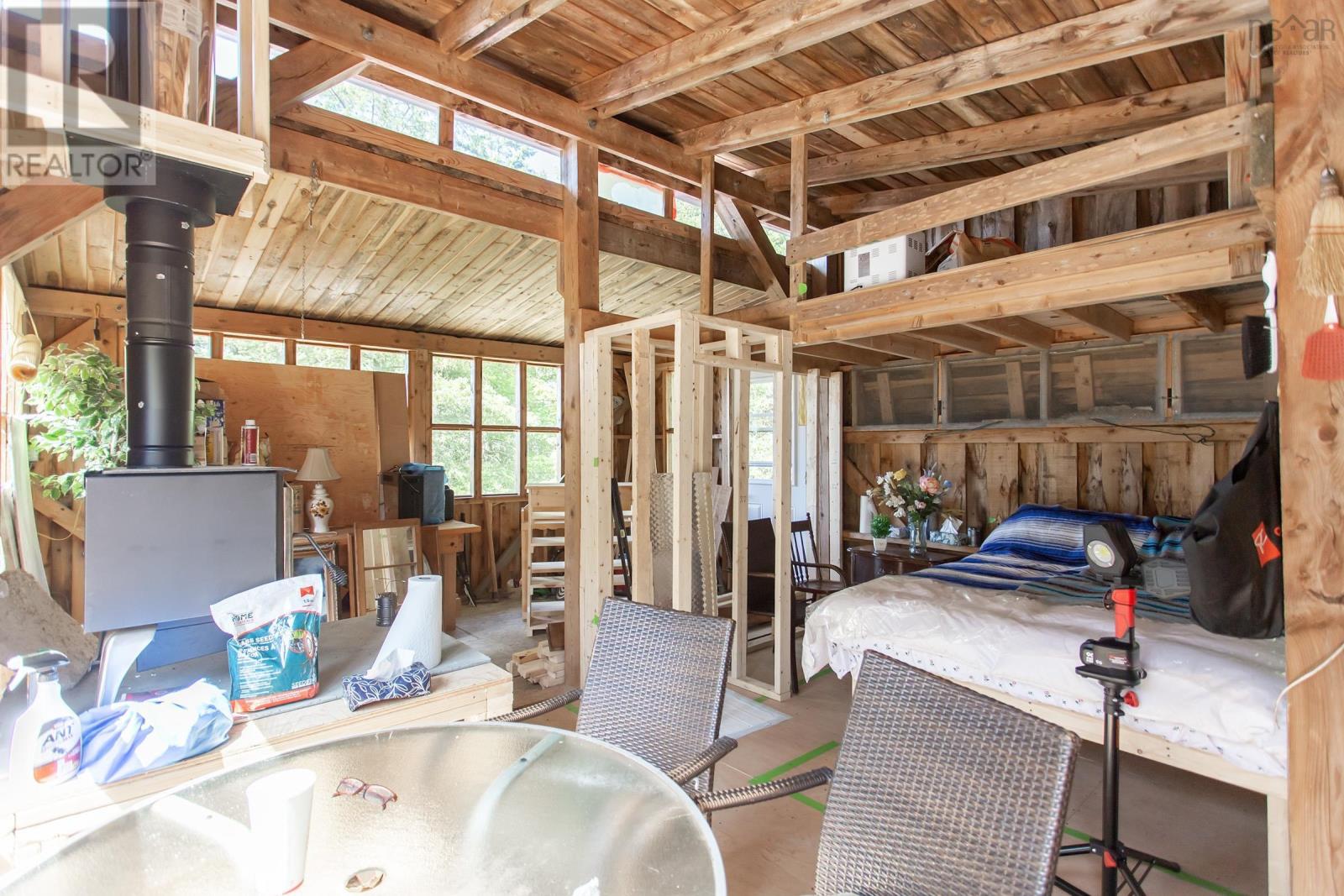 2784 Arlington Road Property Photo 9