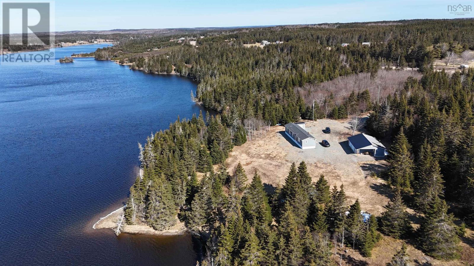 290 Eastside Grand River Property Photo 2