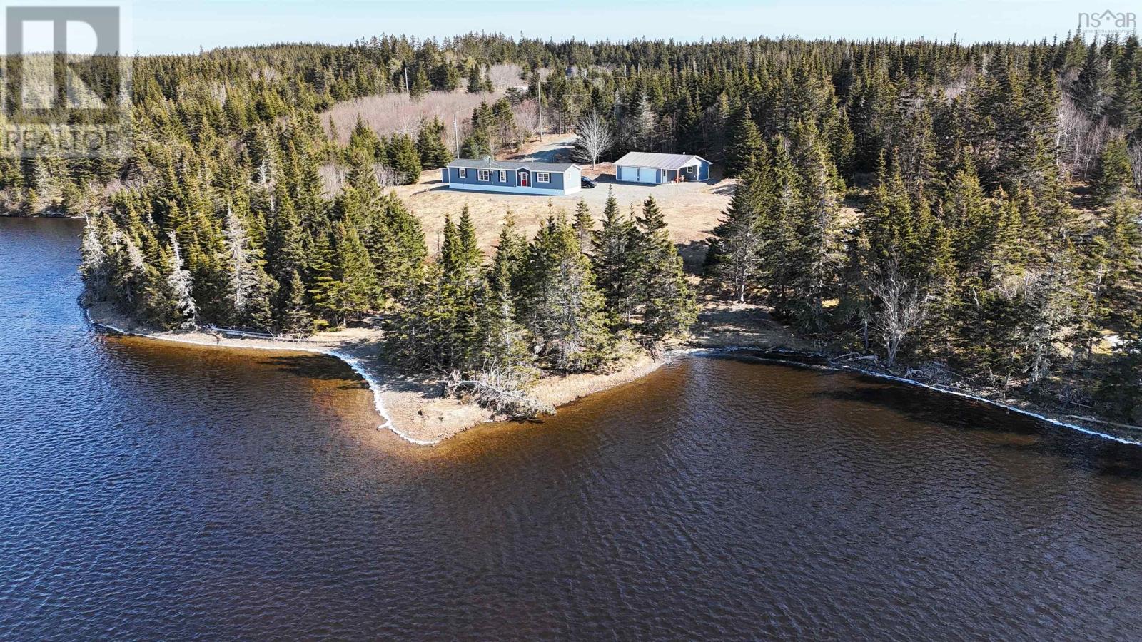 290 Eastside Grand River Property Photo 5