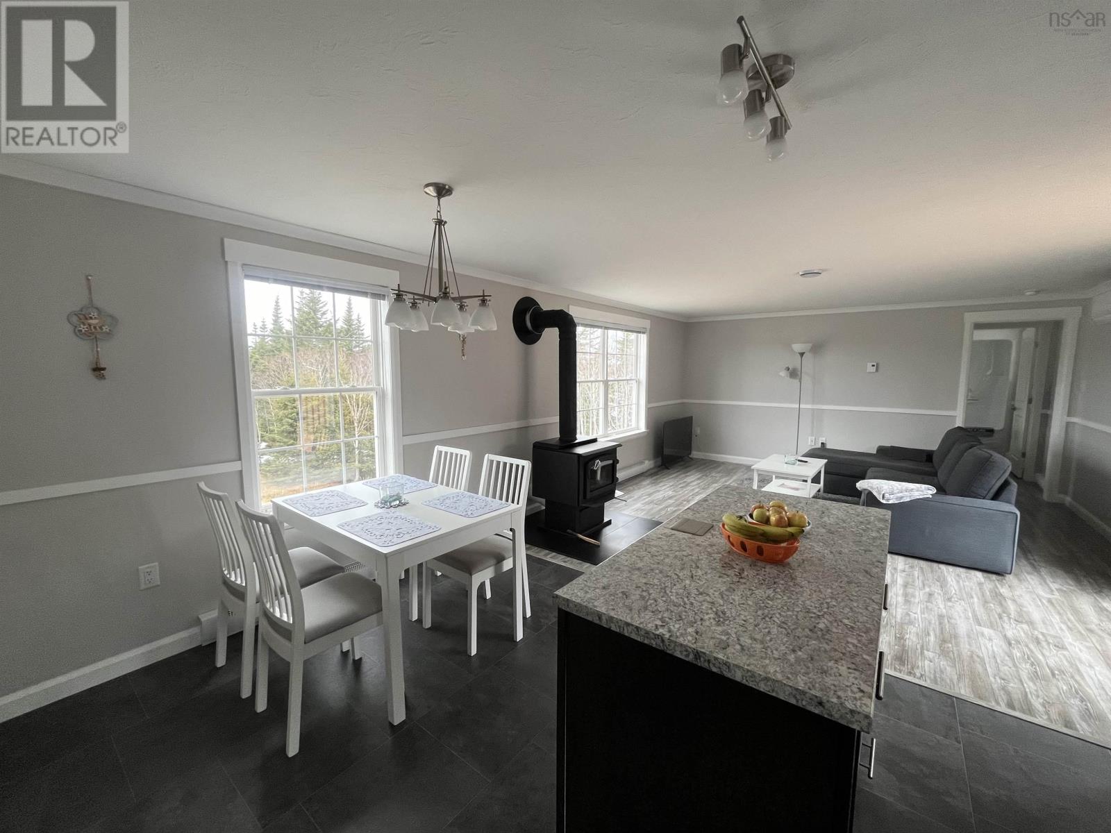 290 Eastside Grand River Property Photo 13