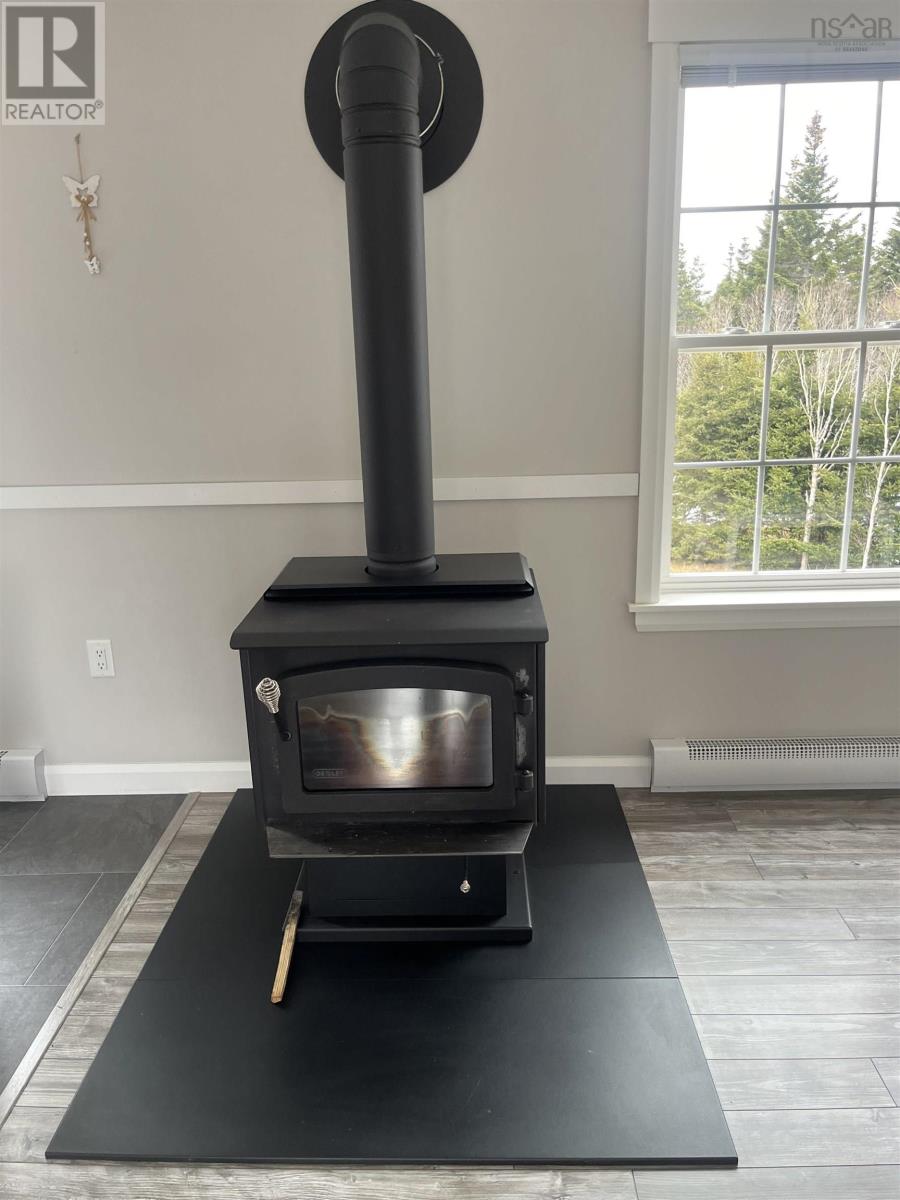 290 Eastside Grand River Property Photo 16