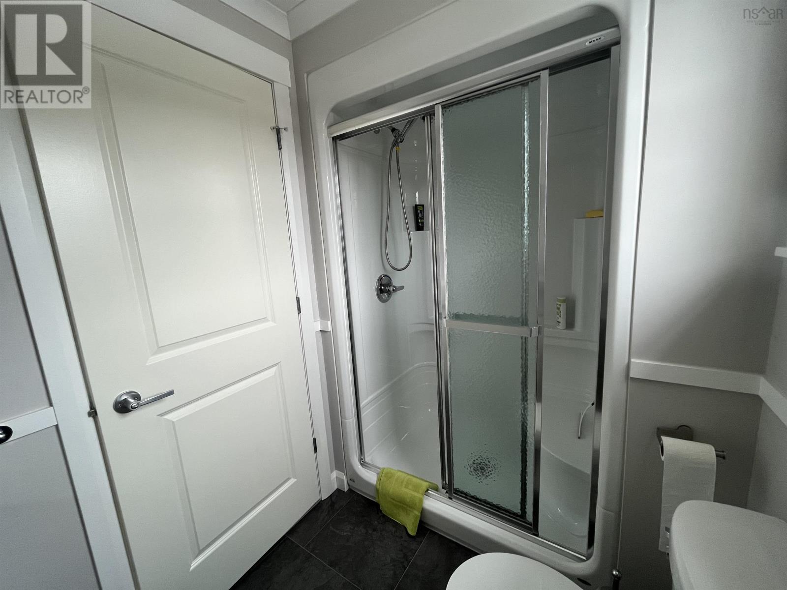 290 Eastside Grand River Property Photo 30