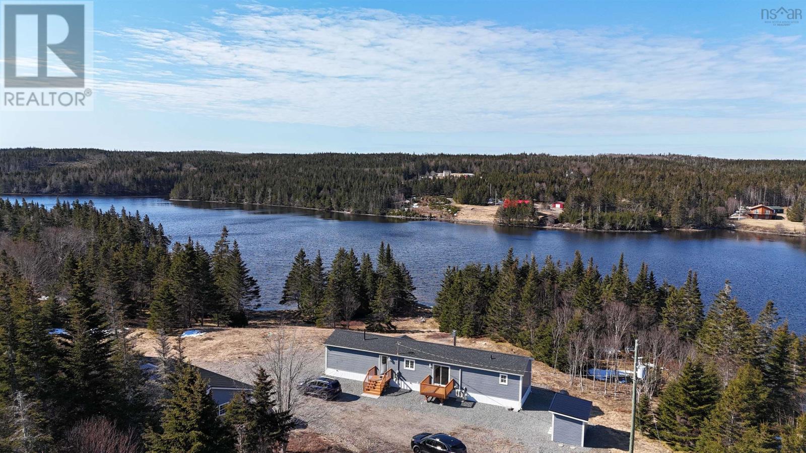 290 Eastside Grand River Property Photo 42