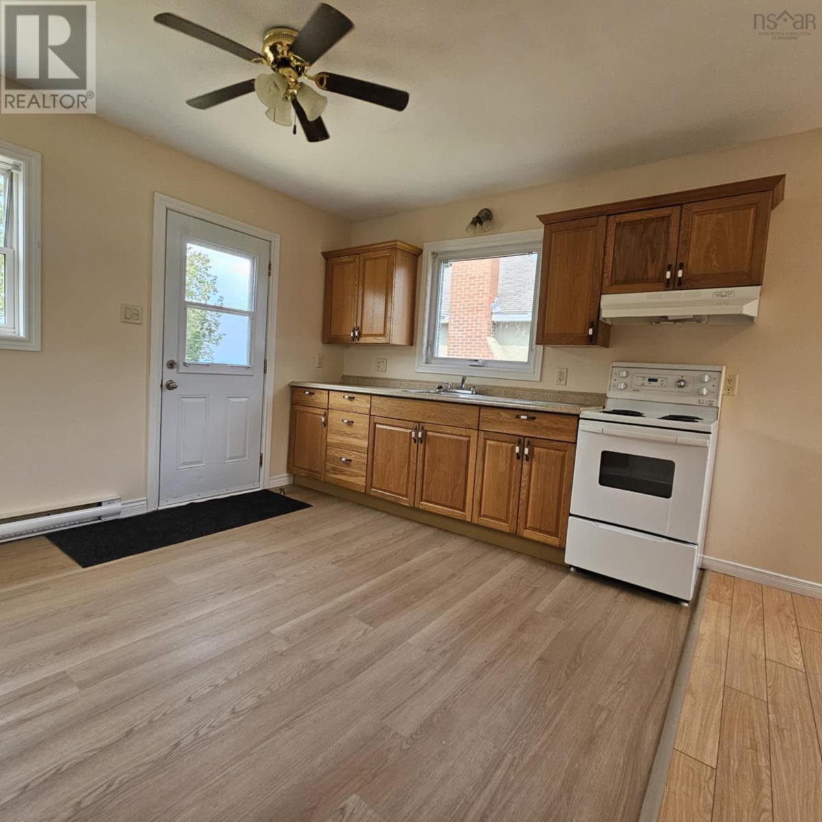 43 Colby Street Property Photo 5