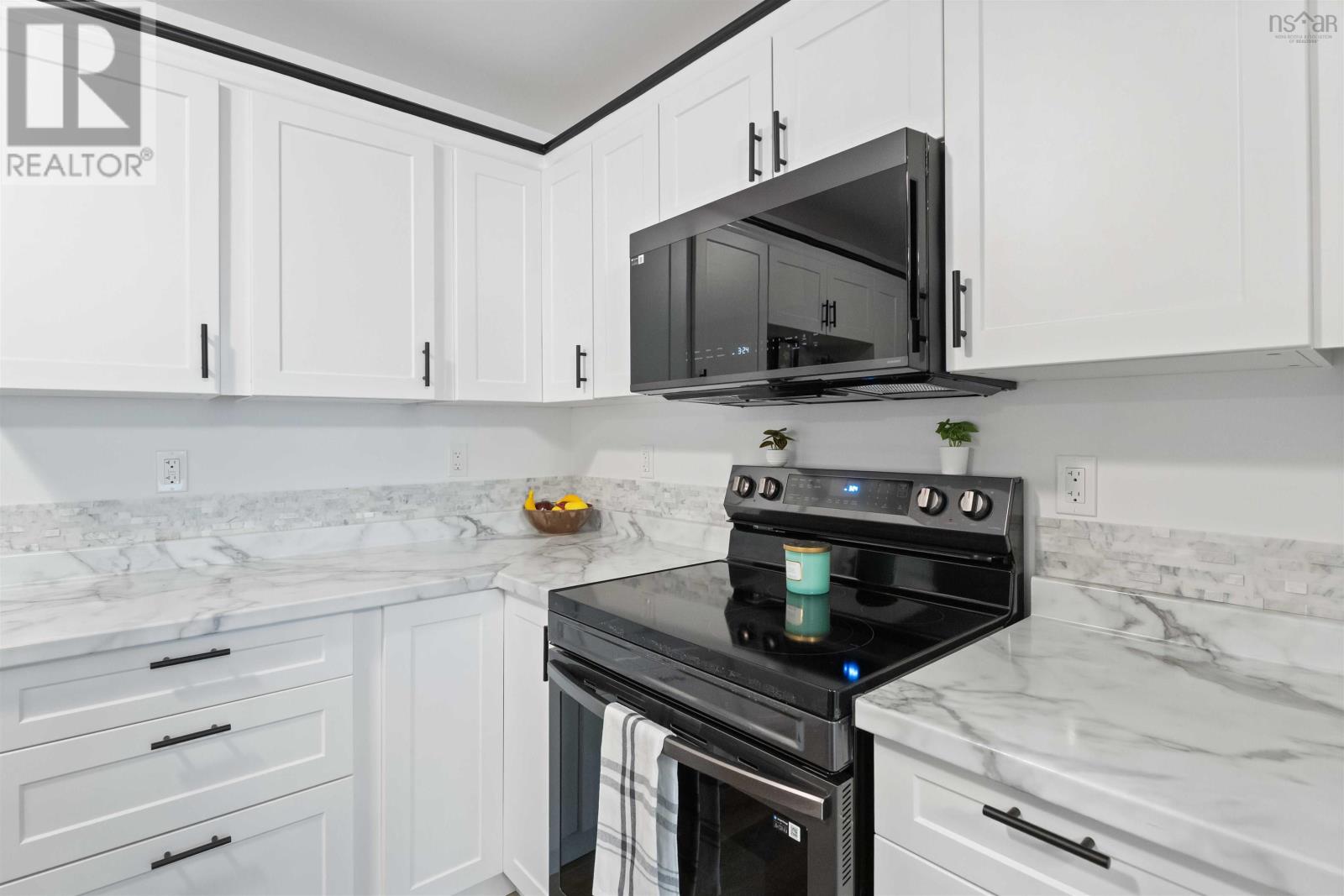 317 Nichols Avenue Property Photo 4