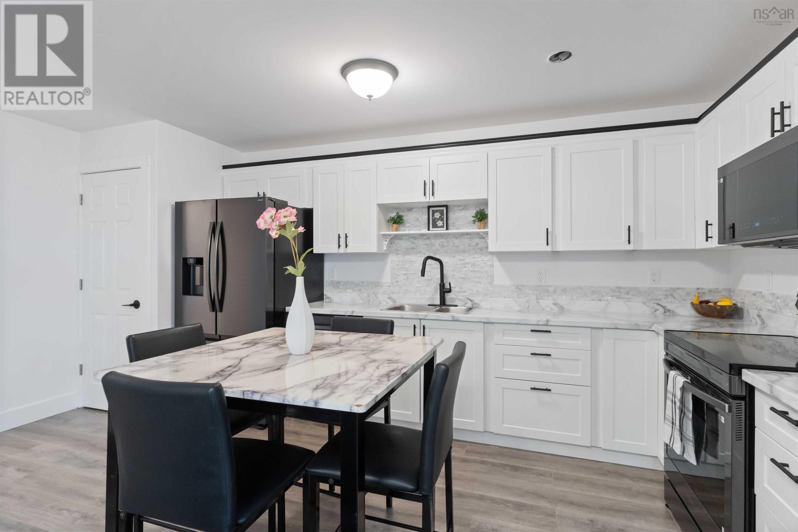 317 Nichols Avenue Property Photo 6