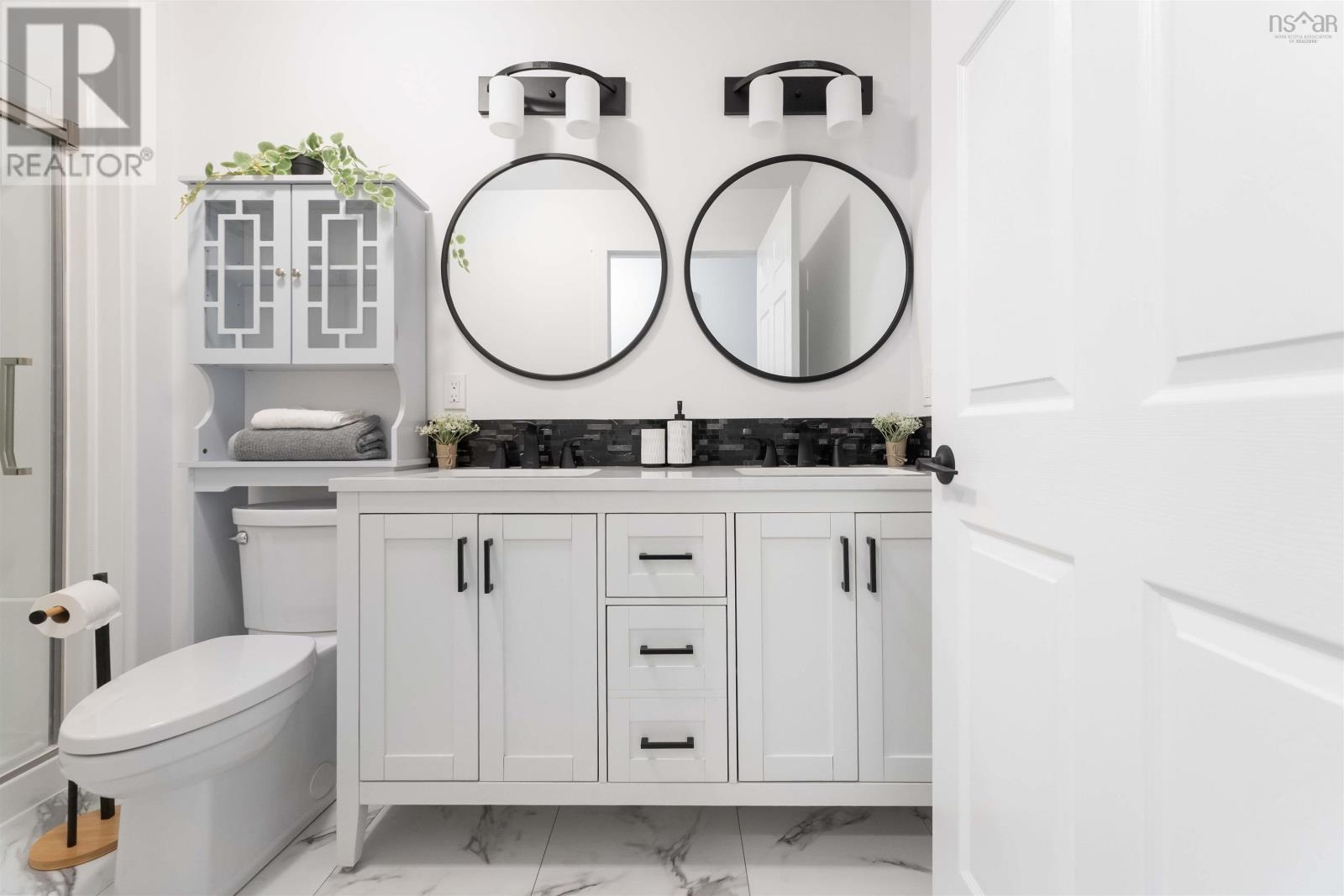 317 Nichols Avenue Property Photo 11