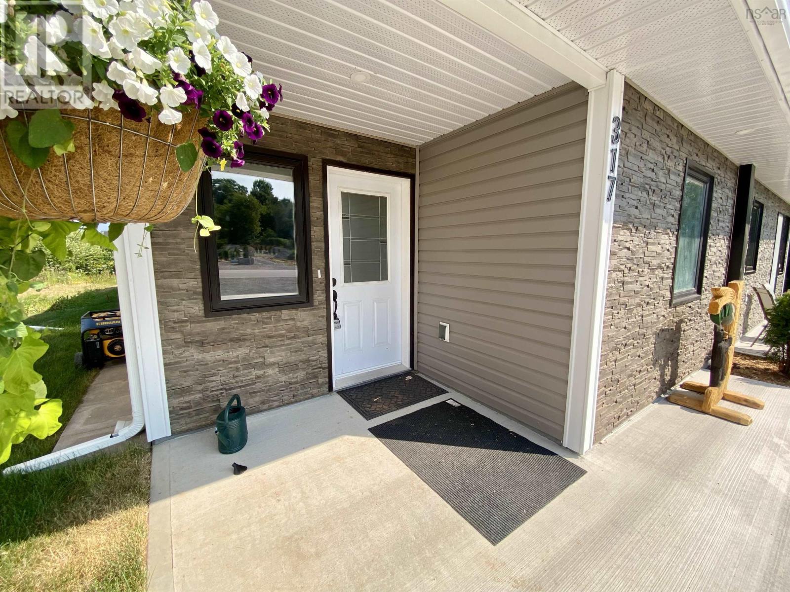 317 Nichols Avenue Property Photo 22