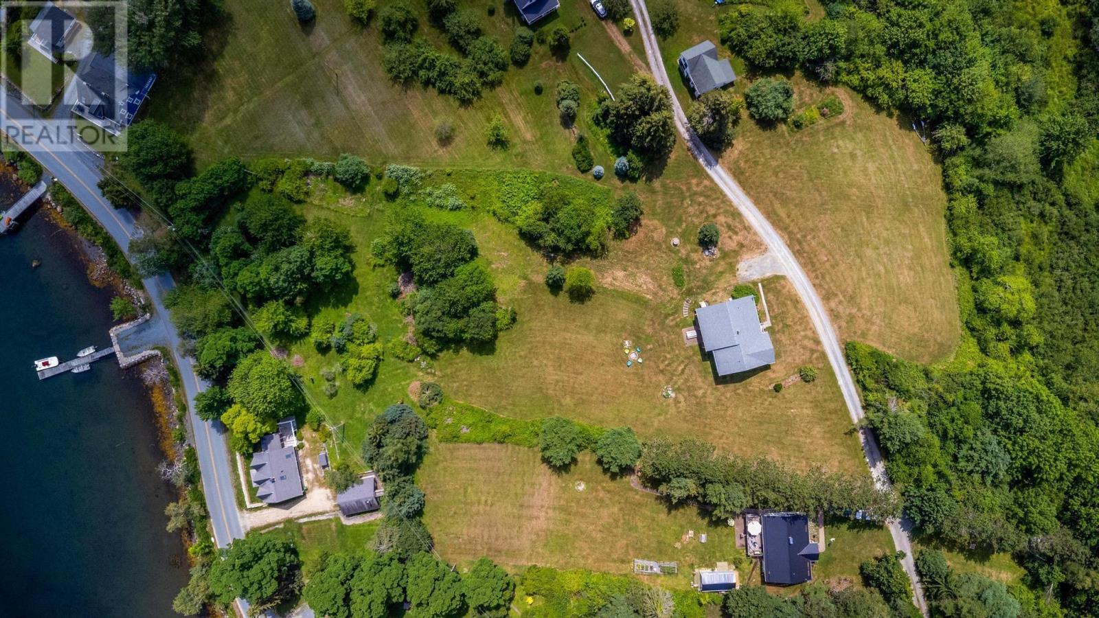 37 Orchard Heights Property Photo 6