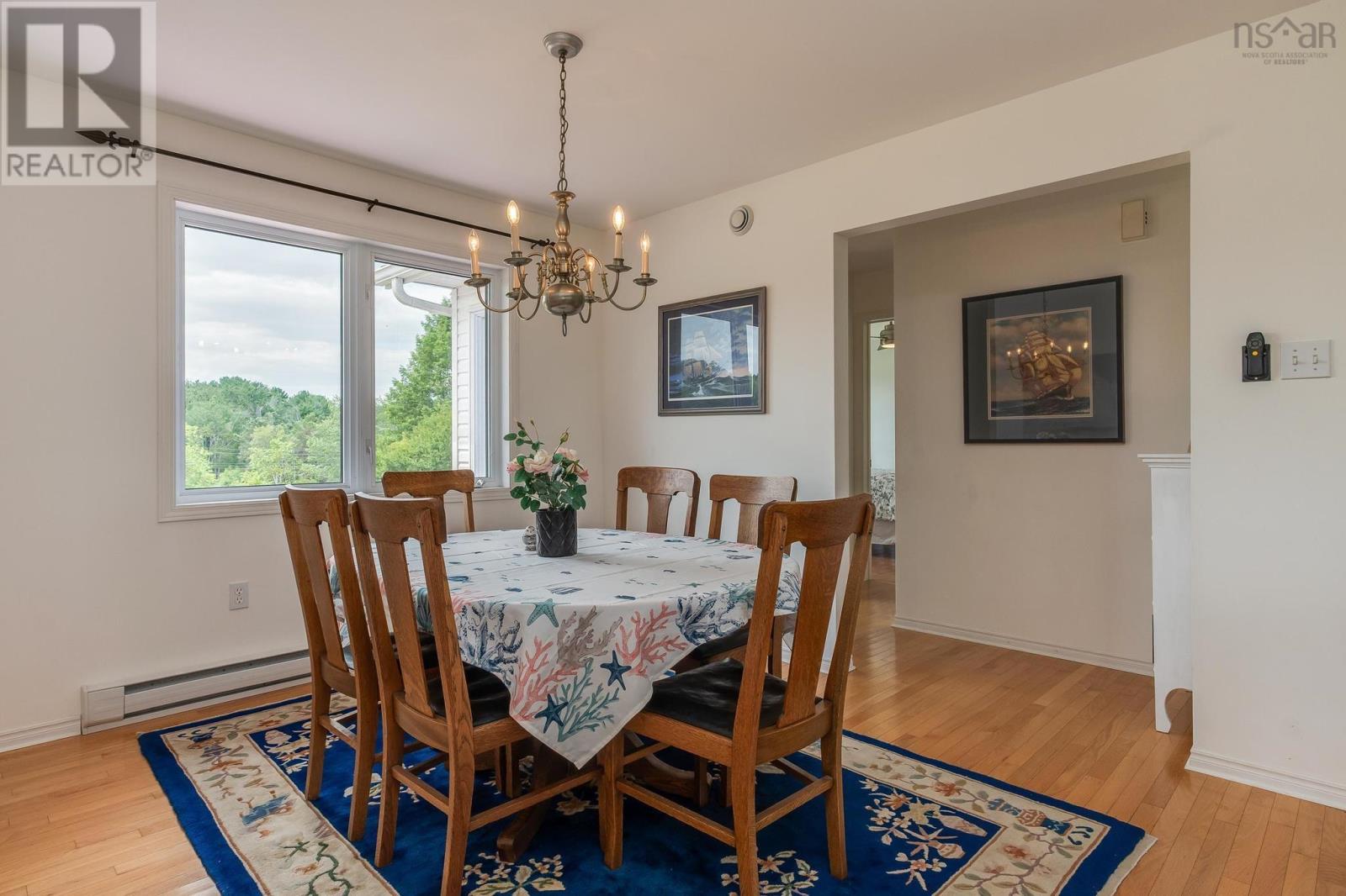 37 Orchard Heights Property Photo 14