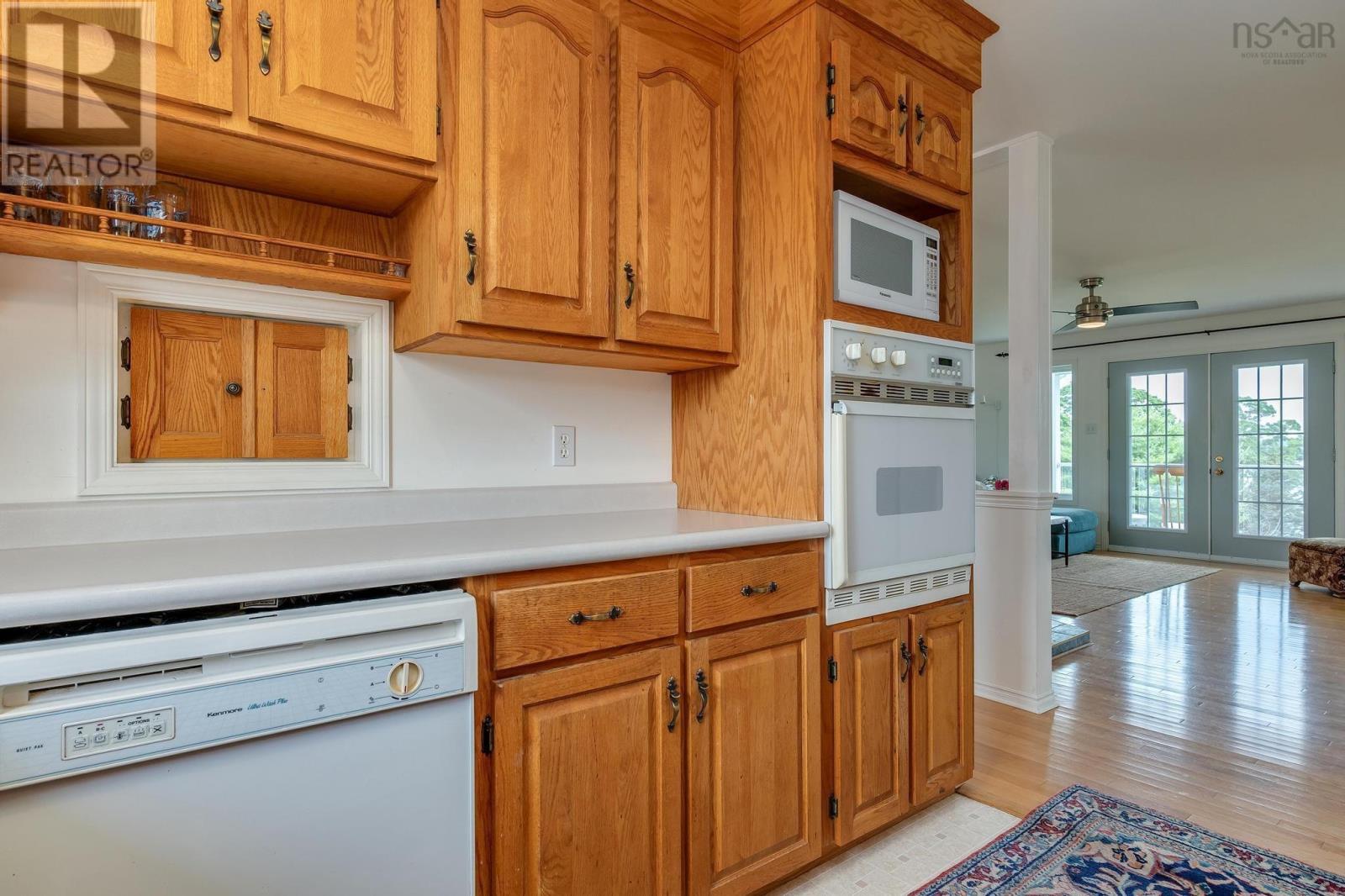 37 Orchard Heights Property Photo 18