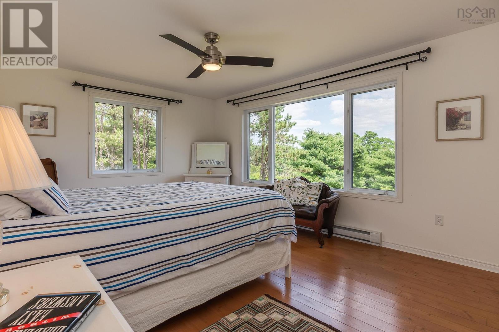 37 Orchard Heights Property Photo 21