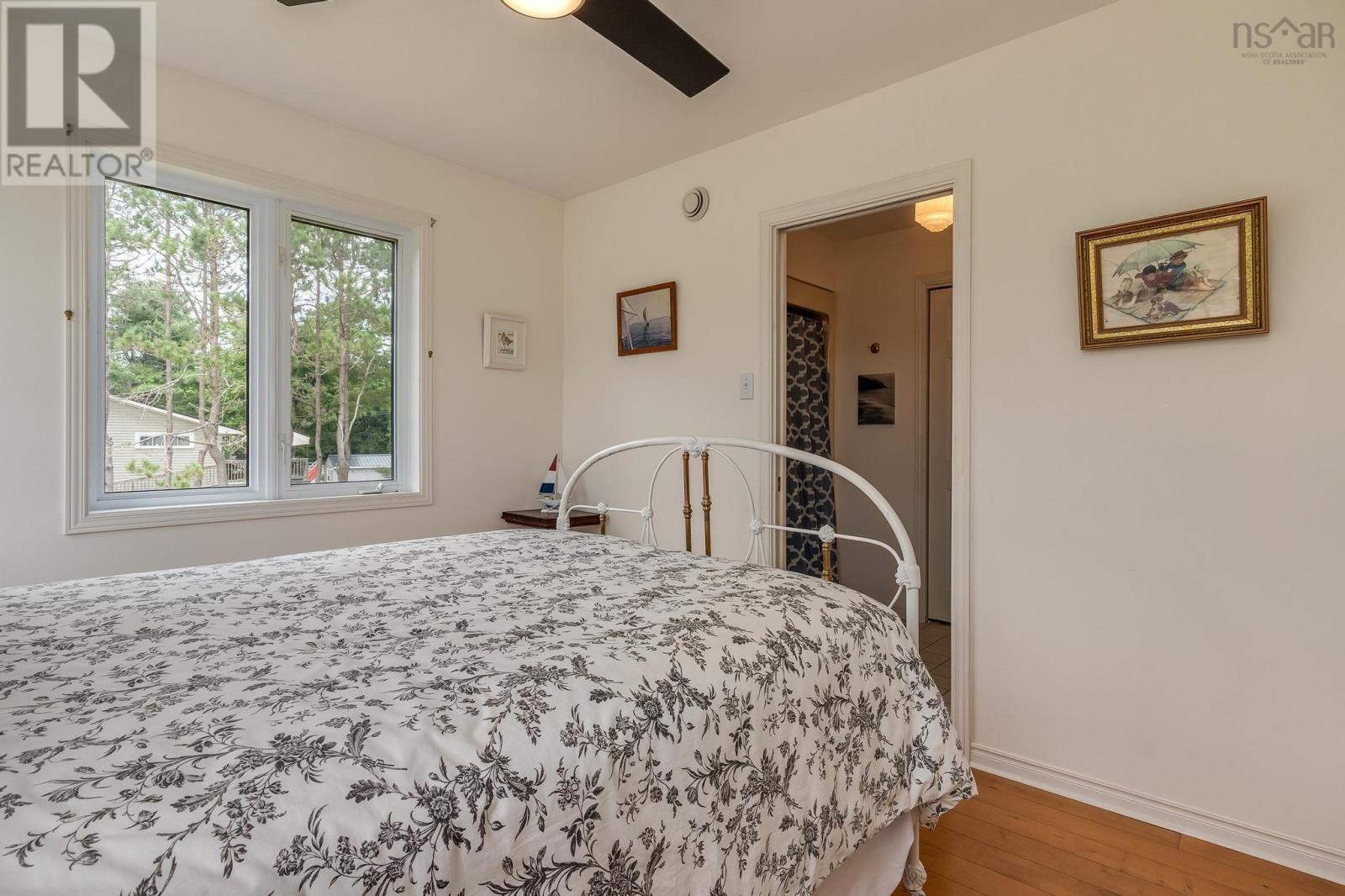 37 Orchard Heights Property Photo 27