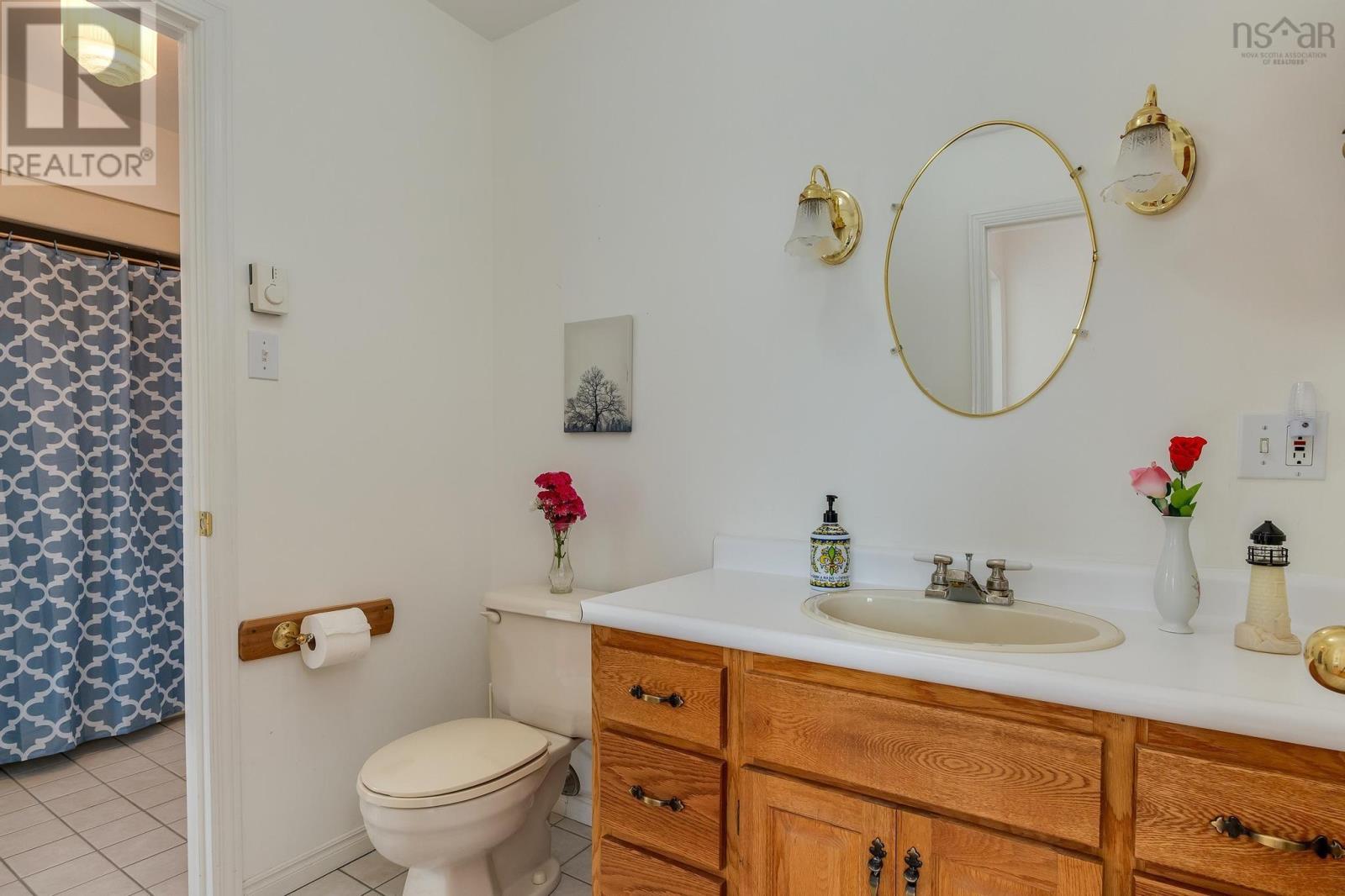 37 Orchard Heights Property Photo 28