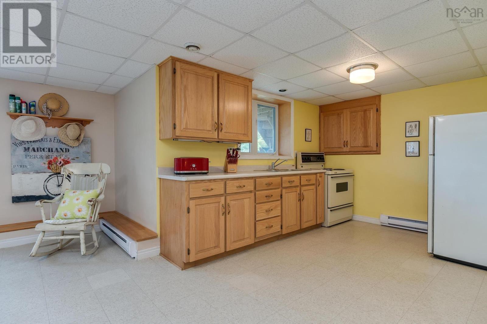 37 Orchard Heights Property Photo 29