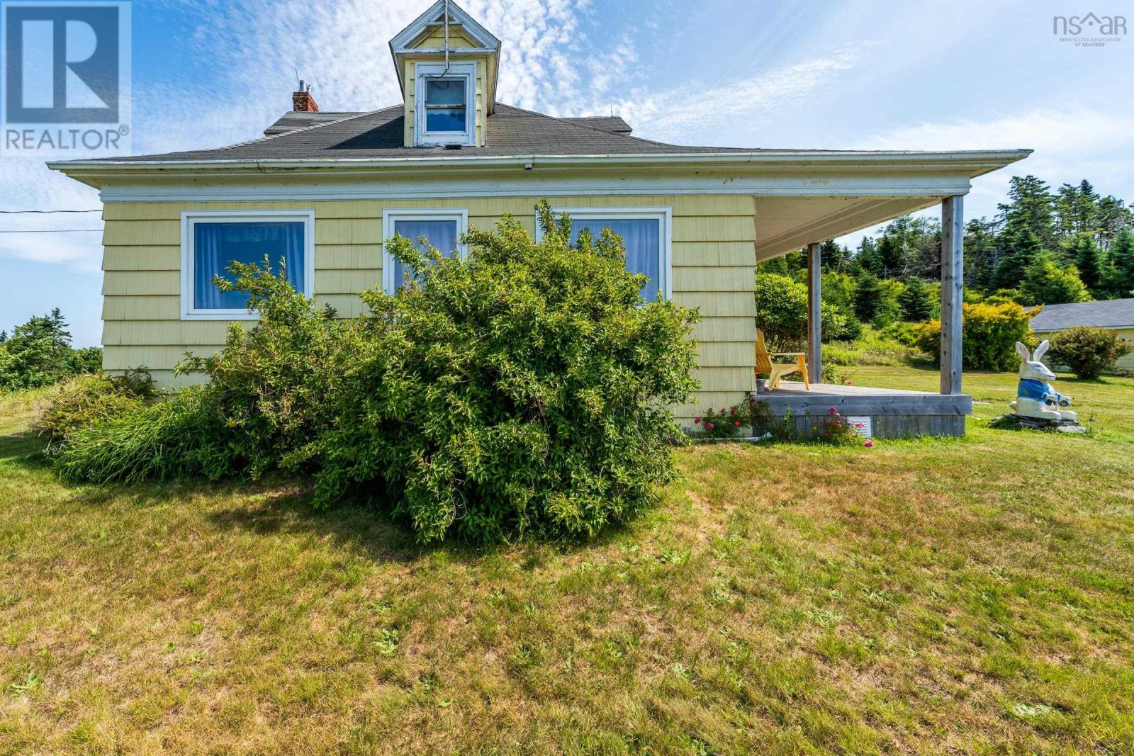 2504 Highway 1 Property Photo 4