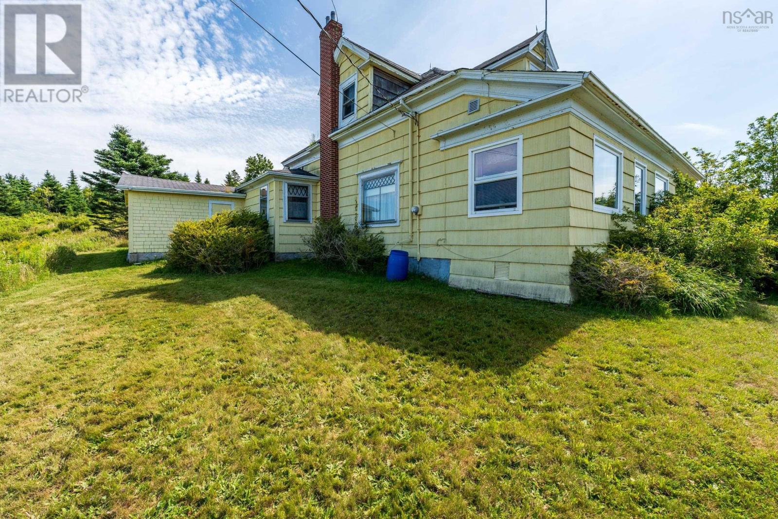 2504 Highway 1 Property Photo 5