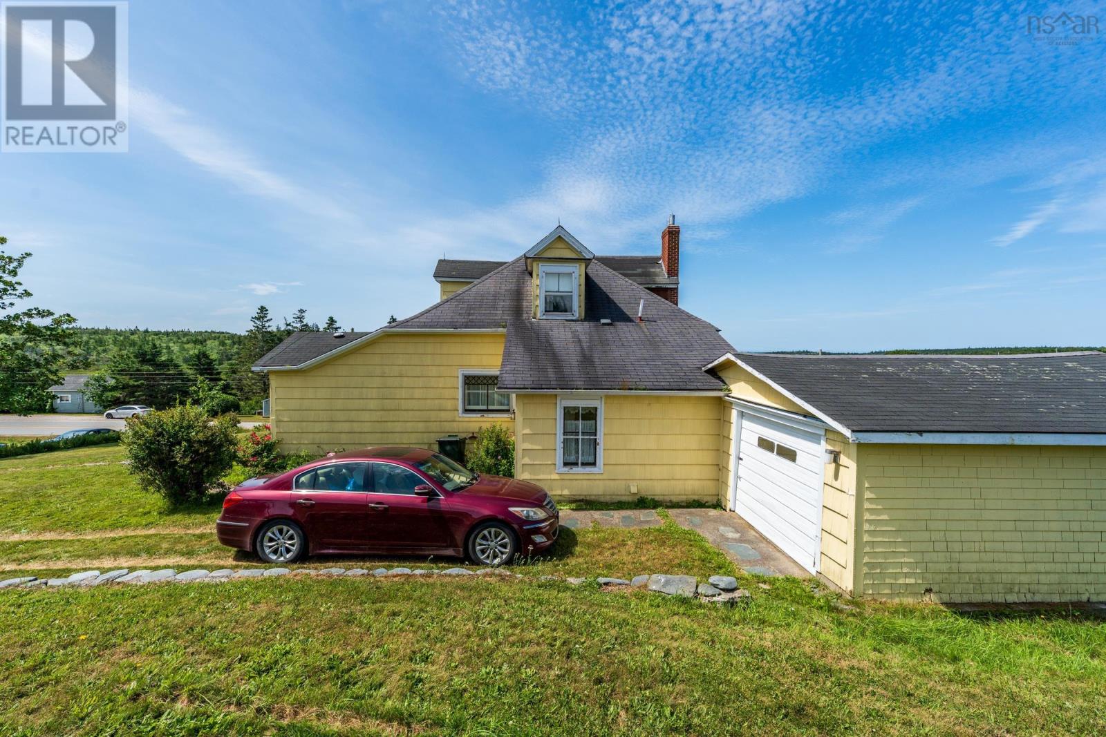 2504 Highway 1 Property Photo 8