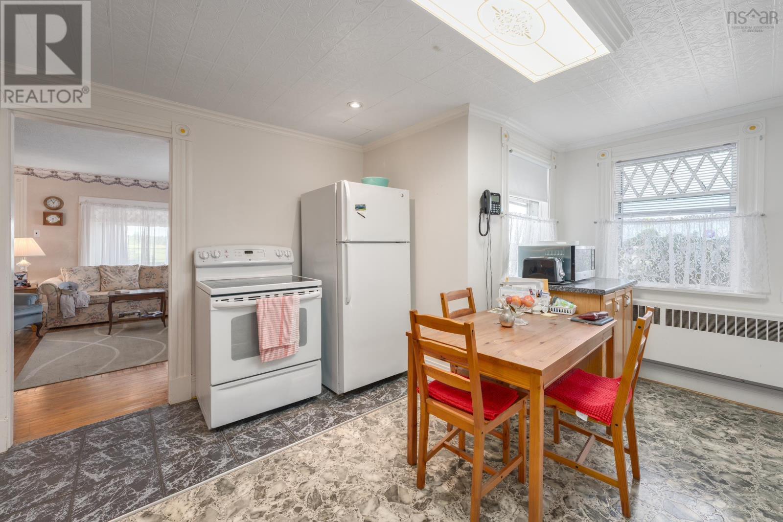 2504 Highway 1 Property Photo 14