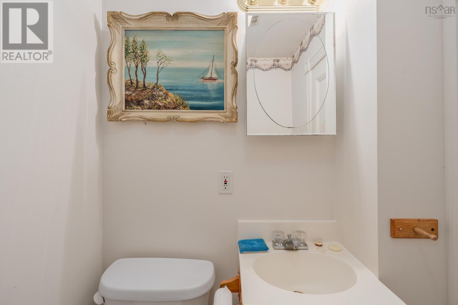 2504 Highway 1 Property Photo 18