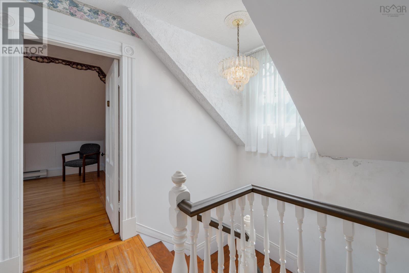 2504 Highway 1 Property Photo 29