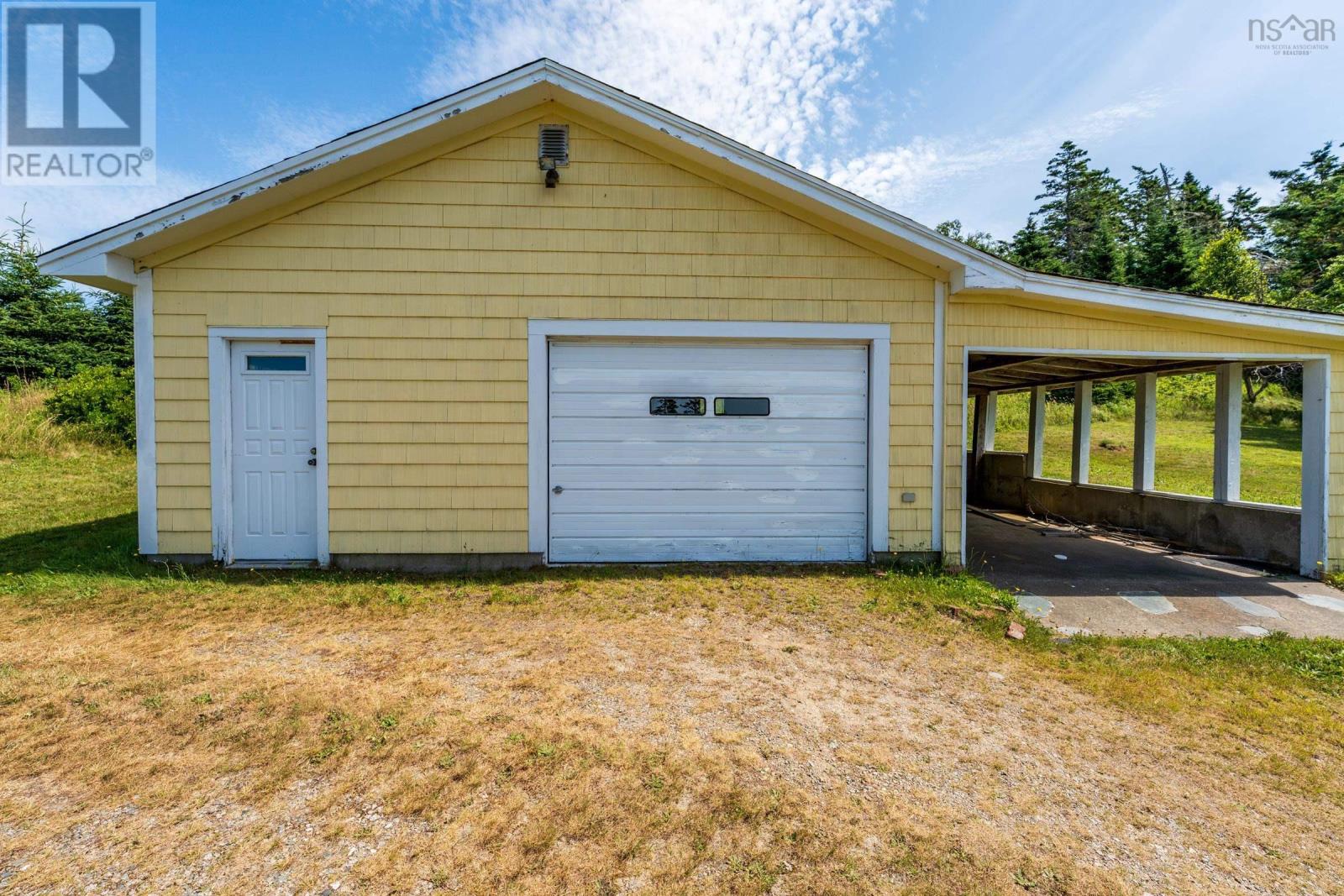 2504 Highway 1 Property Photo 36