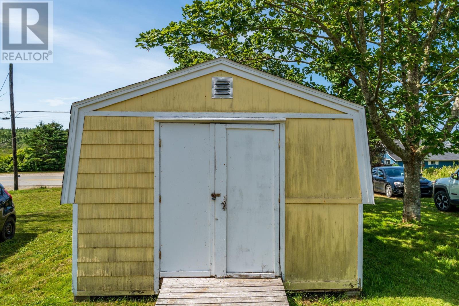 2504 Highway 1 Property Photo 37