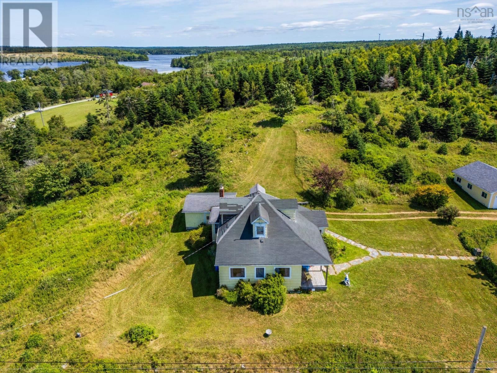 2504 Highway 1 Property Photo 38