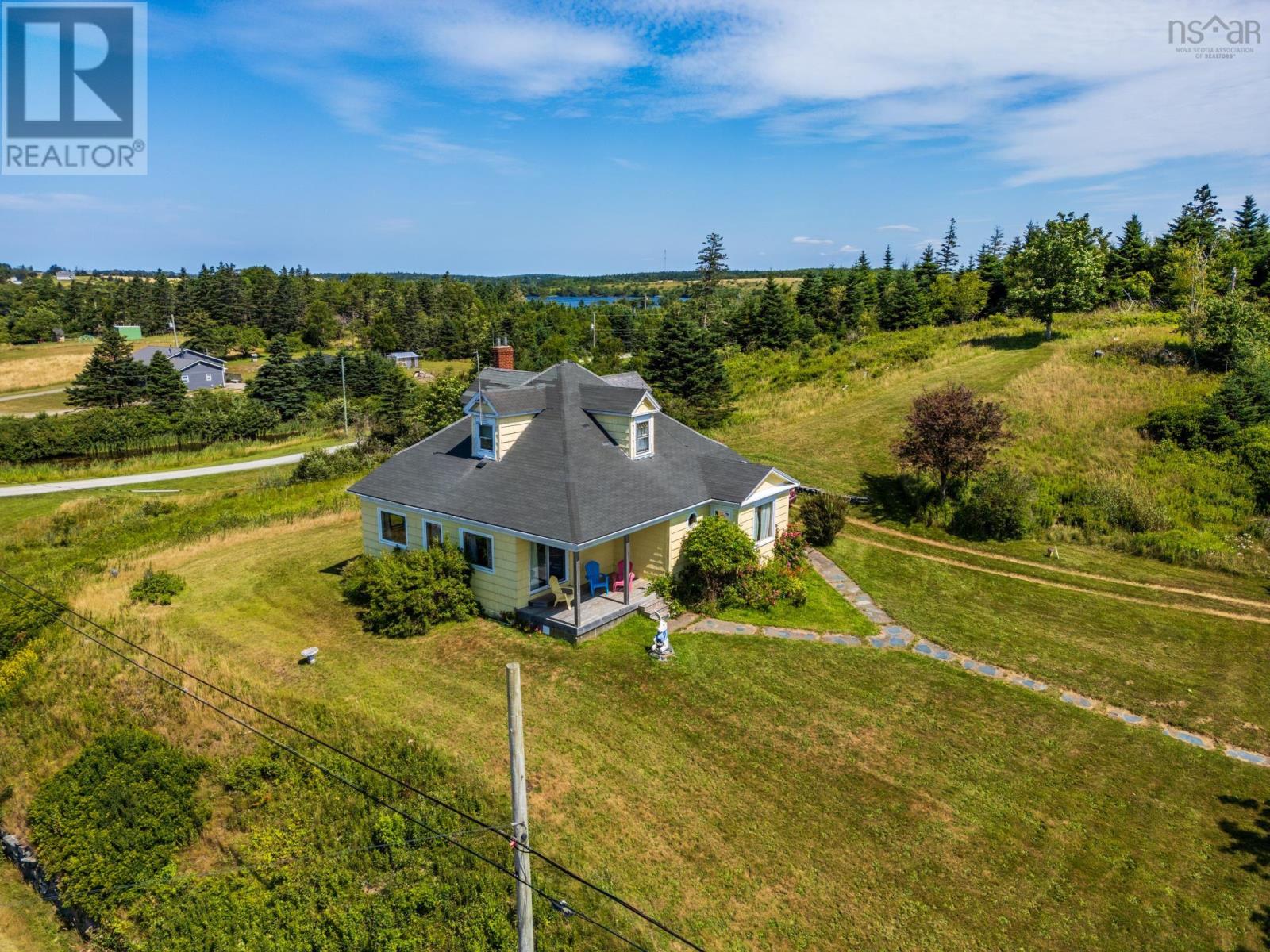 2504 Highway 1 Property Photo 39